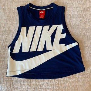 Nike Crop Top